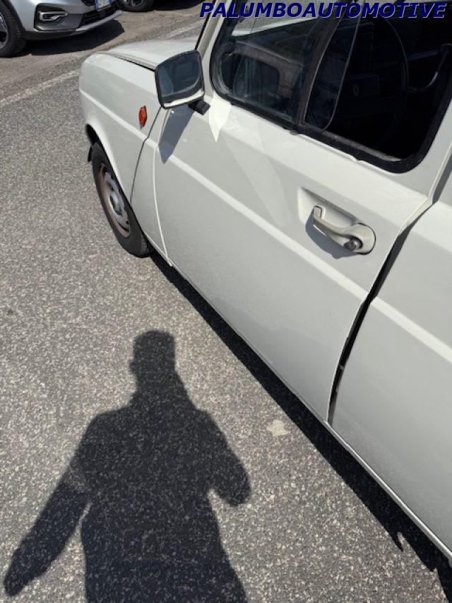 RENAULT R 4 R4