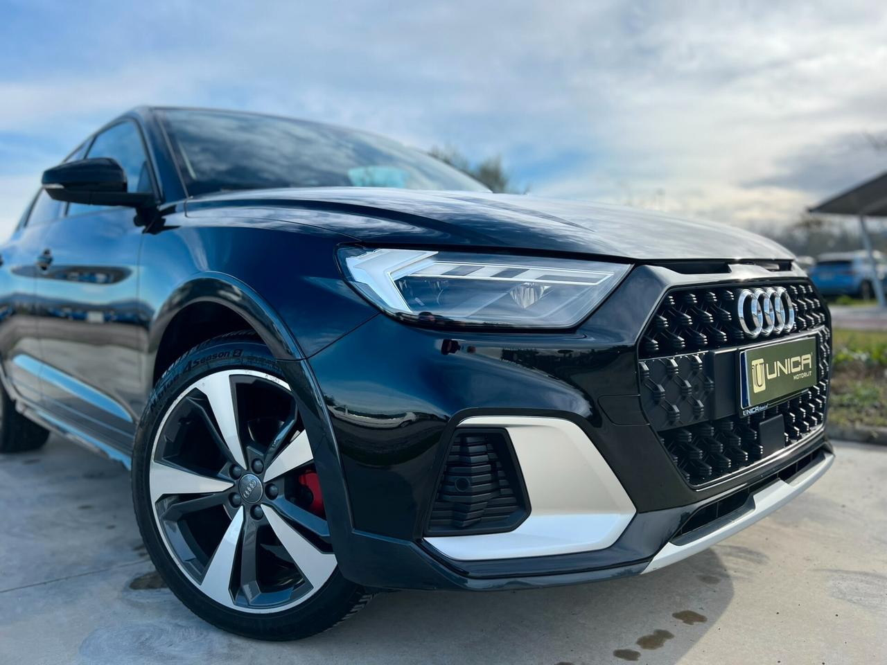 Audi A1 citycarver 30 1.0 116cv TFSI S tronic IVA ESPOSTA UNICO PROPRIETARIO