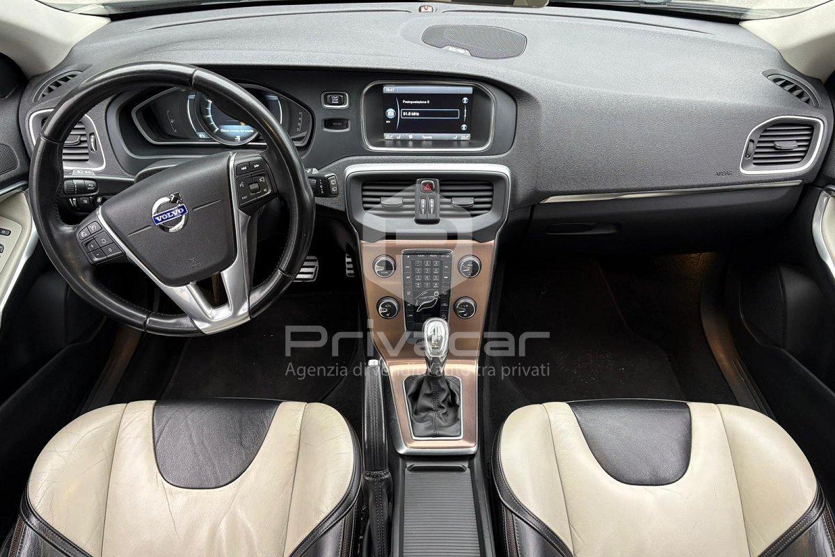 VOLVO V40 Cross Country T5 AWD Geartronic Summum