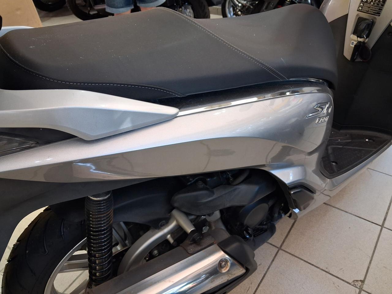 Honda SH 300 i ABS