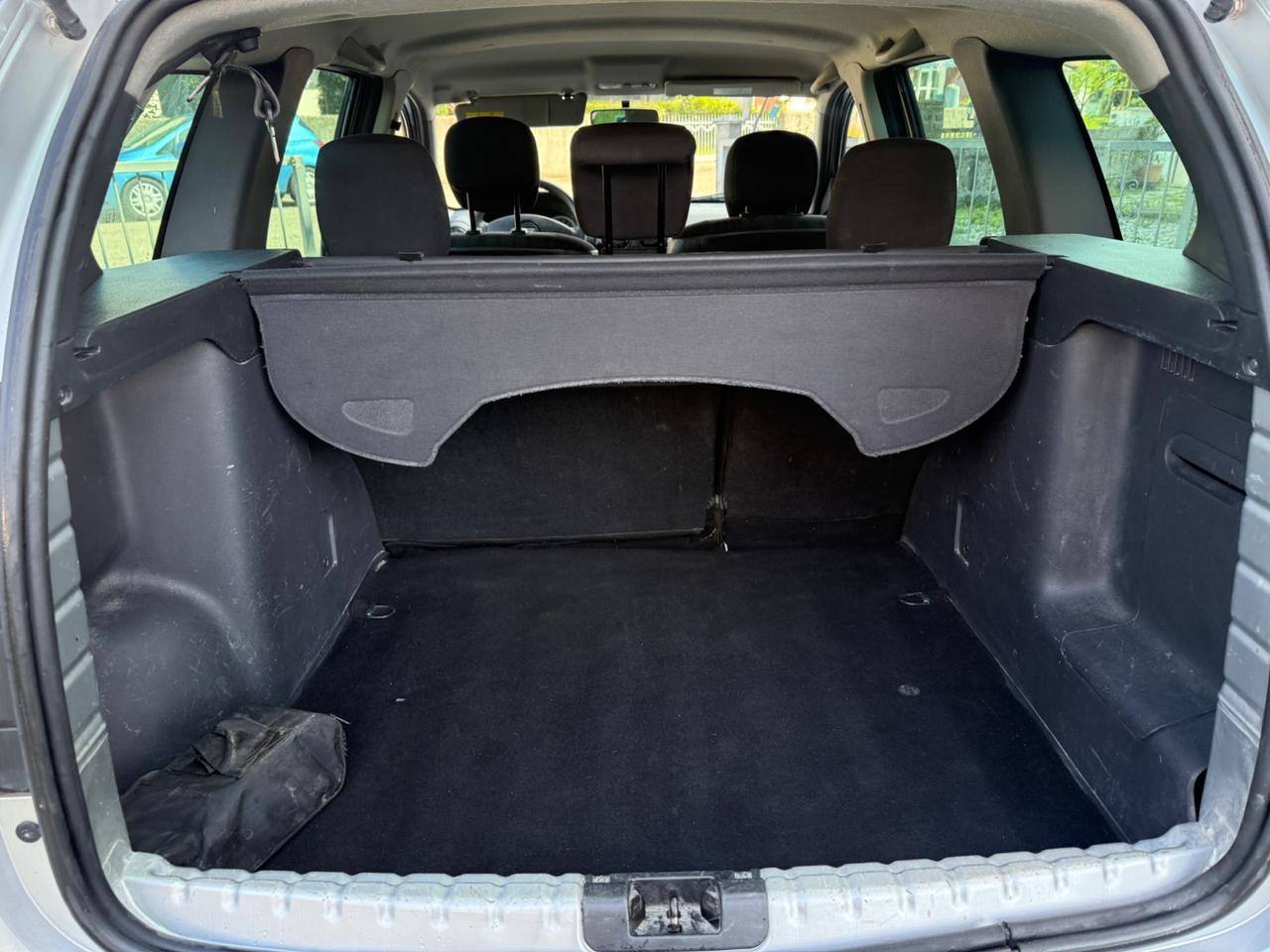 Dacia Duster 1.6 GPL DI SERIE 2032 NEOPAT. 2012