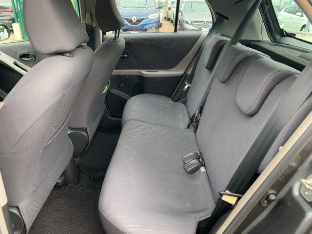 TOYOTA Yaris 1.3 5 porte Sol