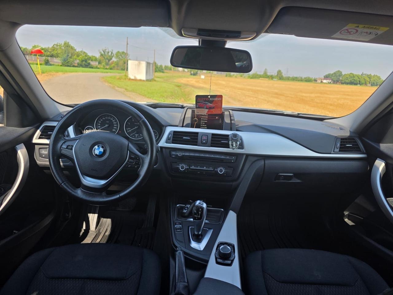 Bmw 320d Xdrive business PREZZO 7500€
