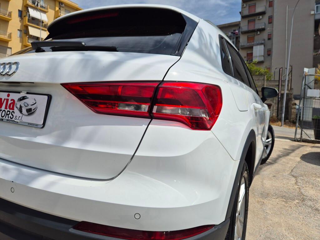 Audi Q3 2.0 TDI 150CV S-tronic