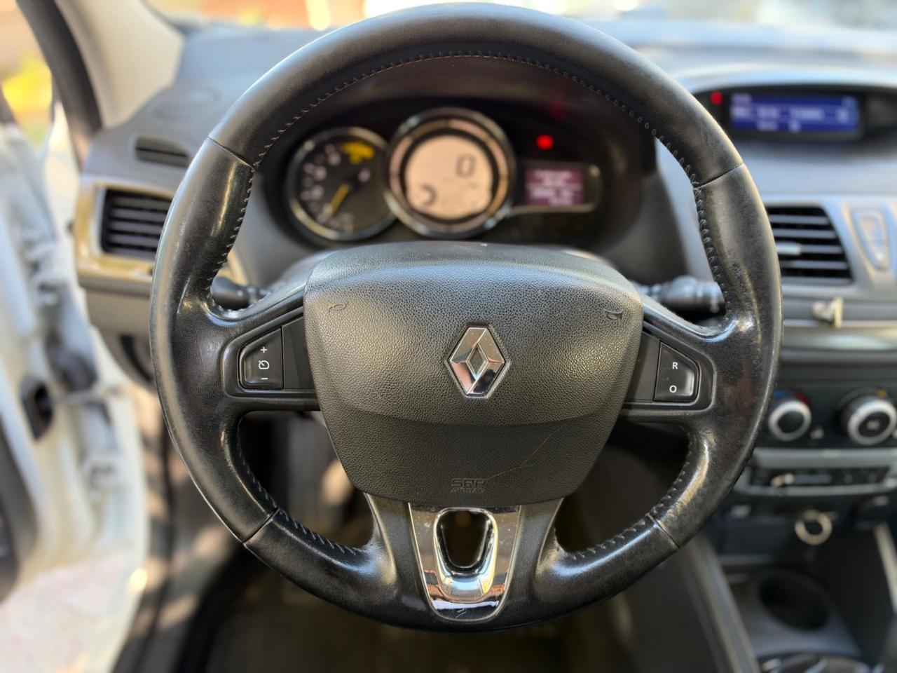 Renault Megane Mégane 1.5 dCi 110CV Wave Autocarro