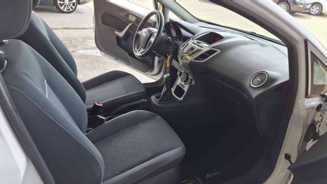FORD Fiesta 1.6 TDCi ADATTA NEOPATENTATI