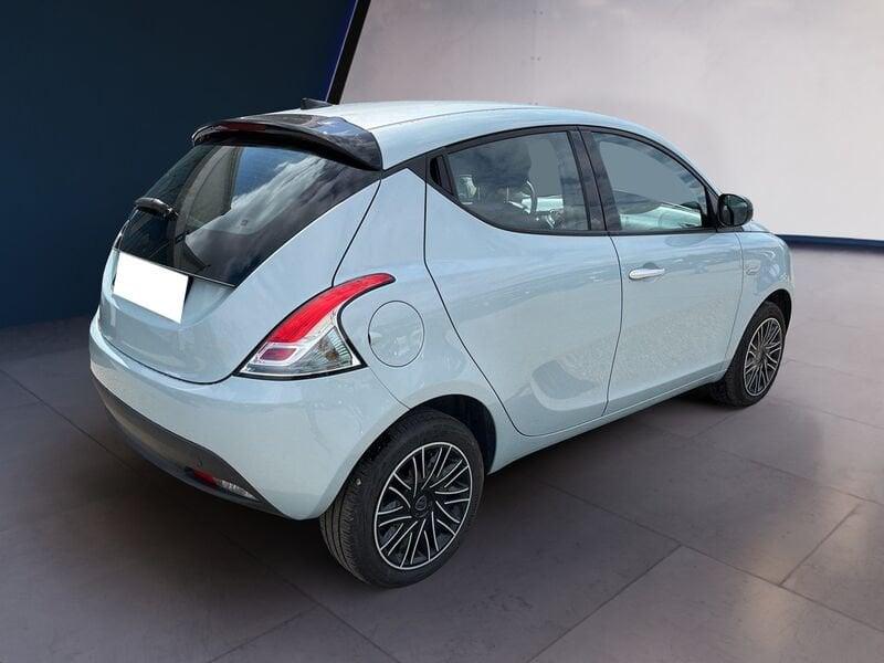 Lancia Ypsilon NUOVA My24 402 Oro 1.0