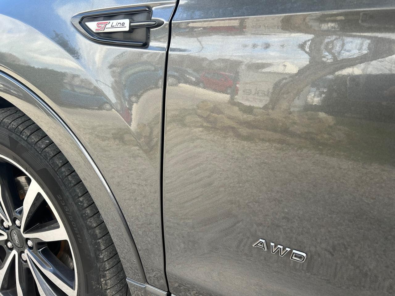 Ford Kuga 2.0 TDCI 4WD Powershift ST-Line FULL