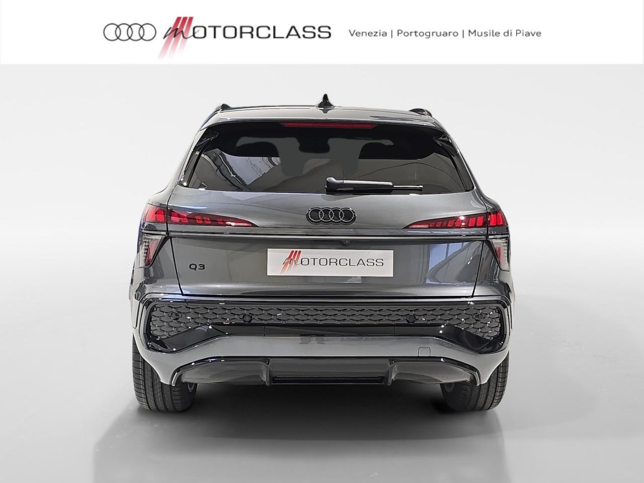 Audi Q3 2.0 tdi 150cv business s tronic