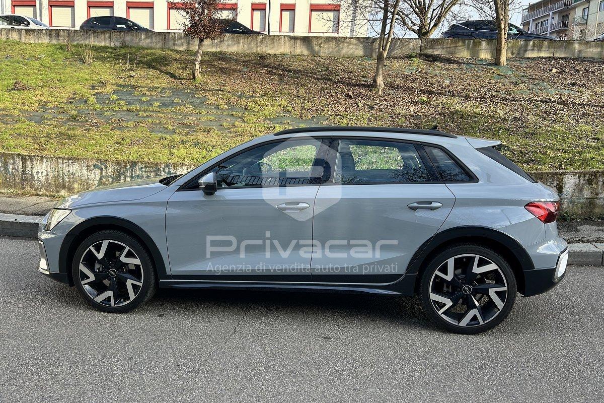 AUDI A3 allstreet TFSI 110 kW S tronic Identity Contrast