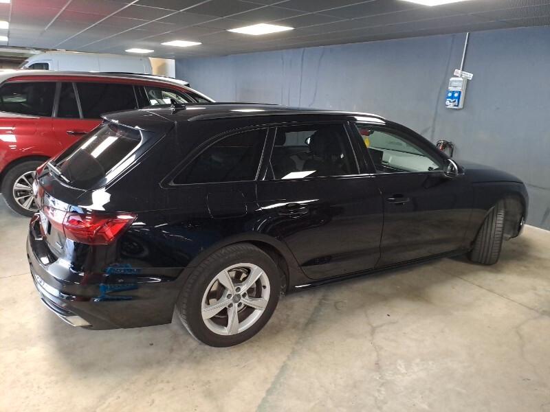Audi A4 Avant 40 TDI quattro S tronic Business