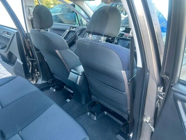 Subaru Forester 2.0i Lineartronic Style Saas