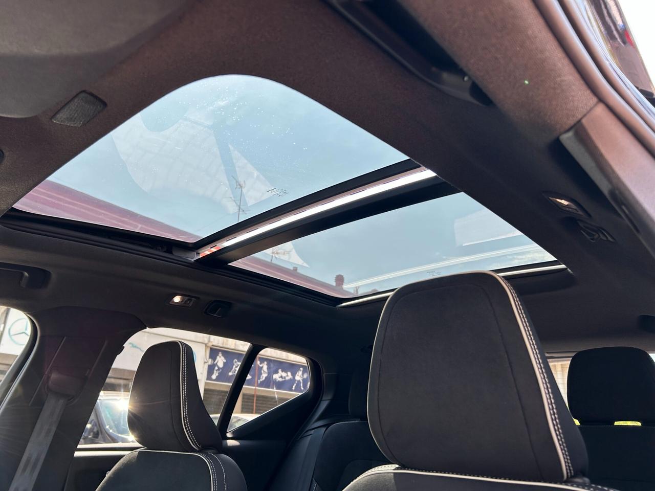 Volvo XC40 D4 AWD Geartronic R-design