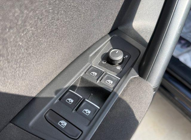 VOLKSWAGEN Tiguan R-LINE unicpro/GARANZIA 12 mesi