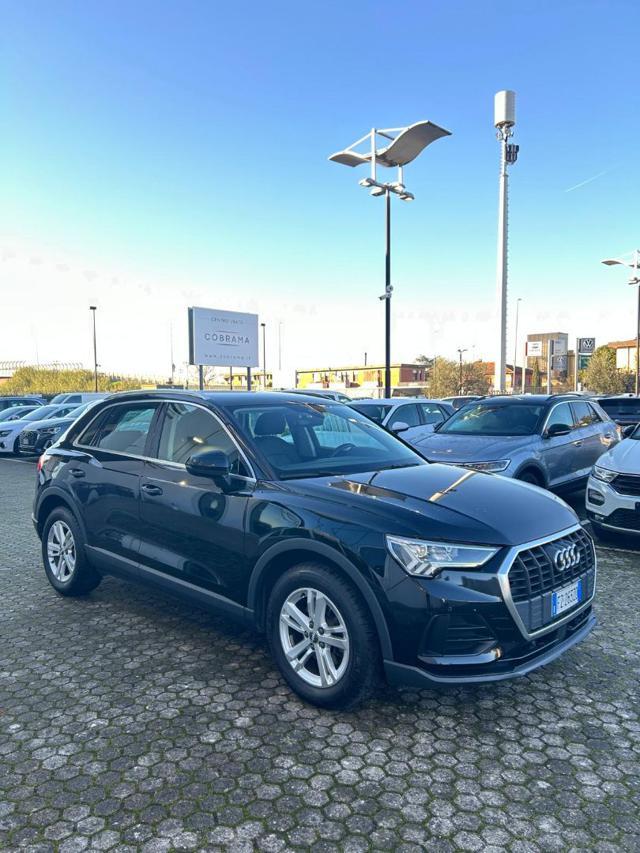 AUDI Q3 35 TDI quattro S tronic Business