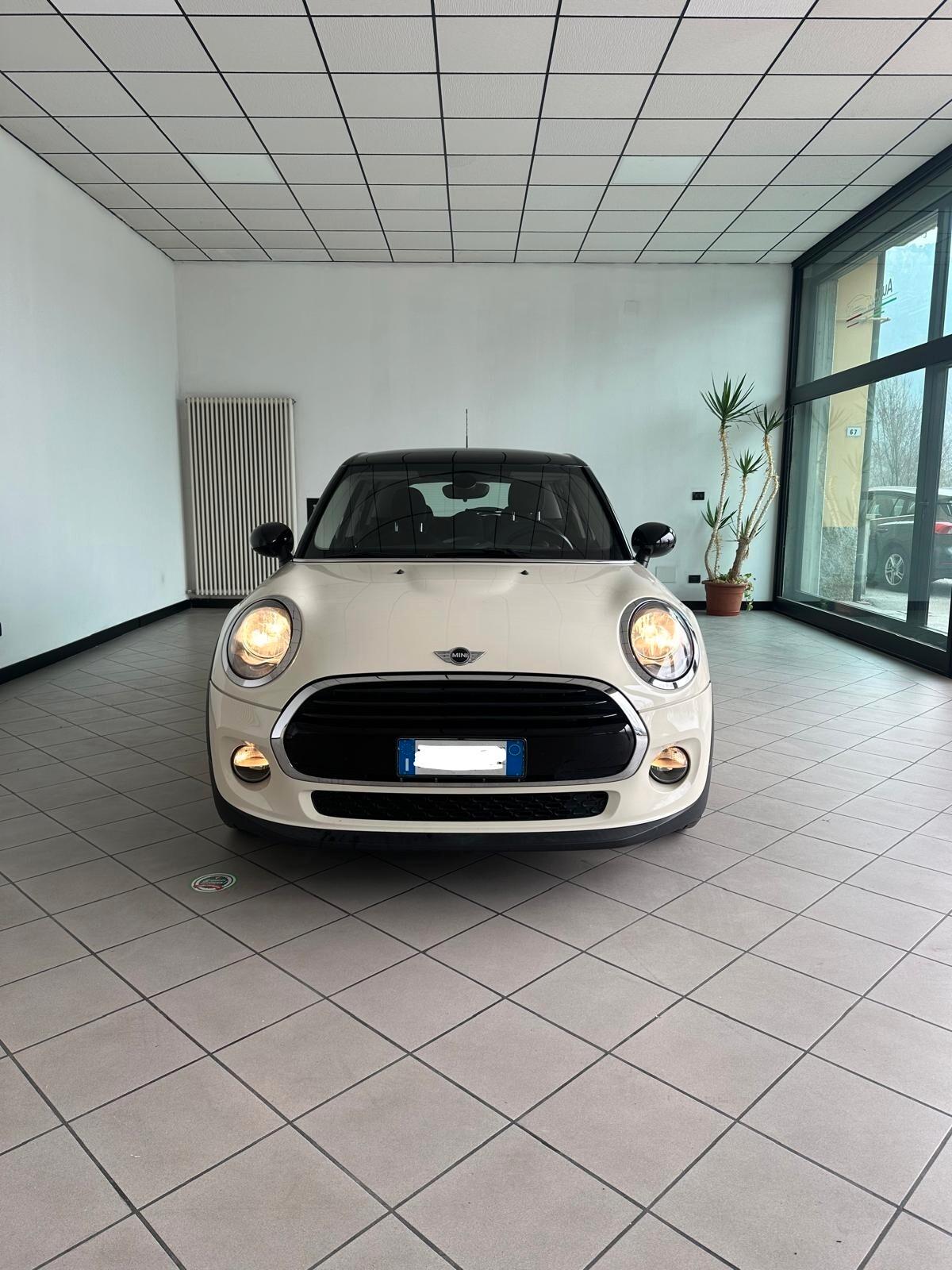 Mini Cooper D Mini 1.5 Cooper D Business XL 5 P manuale