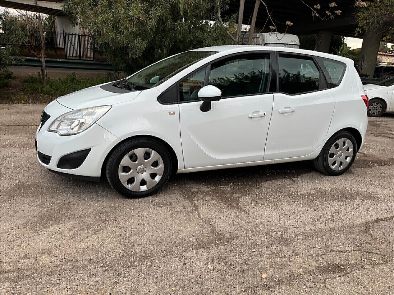 Opel Meriva 1.7 CDTI (Autocarro) Perfetta