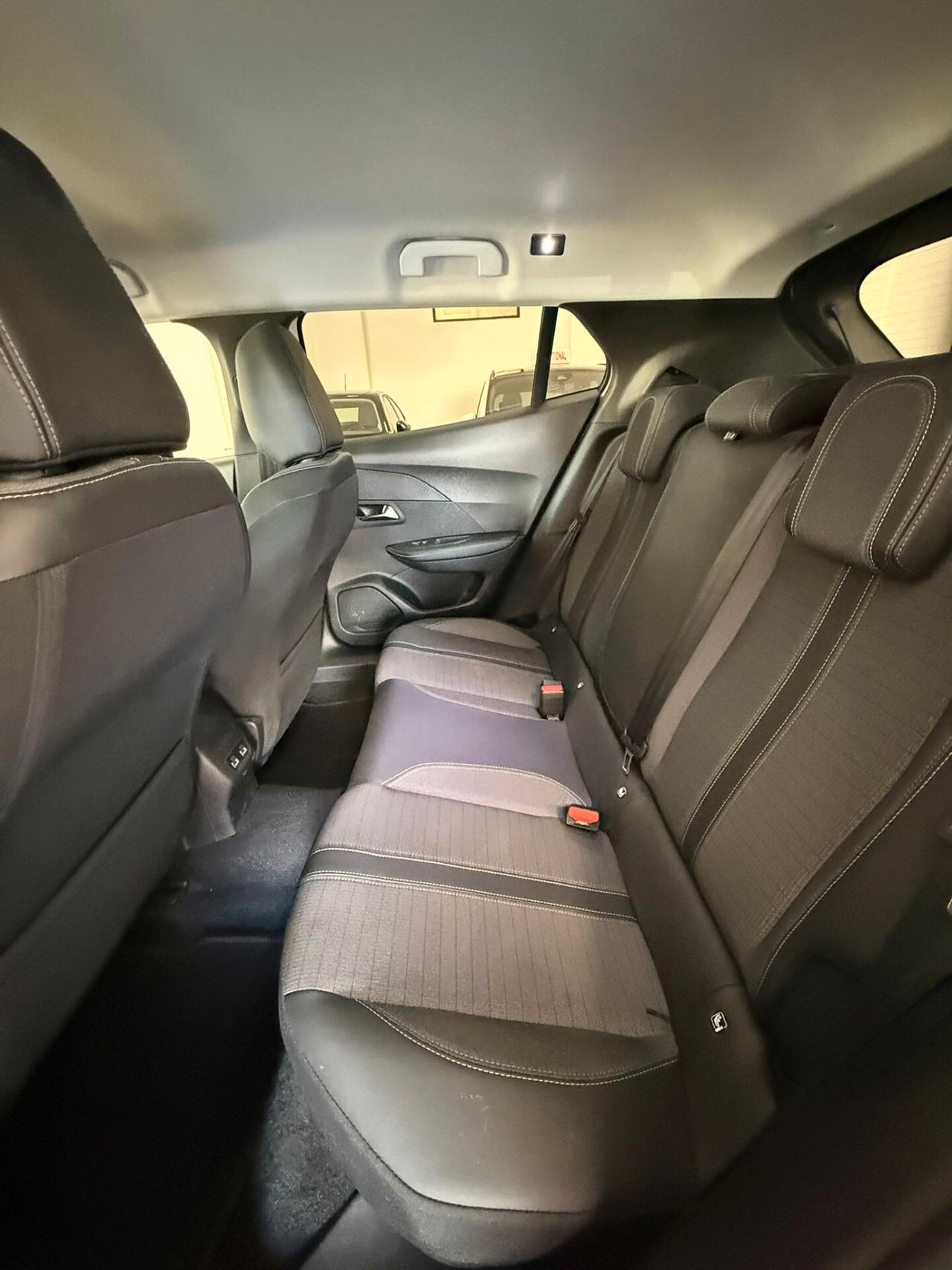 Peugeot 2008 BlueHDi 130 S&S EAT8 Allure