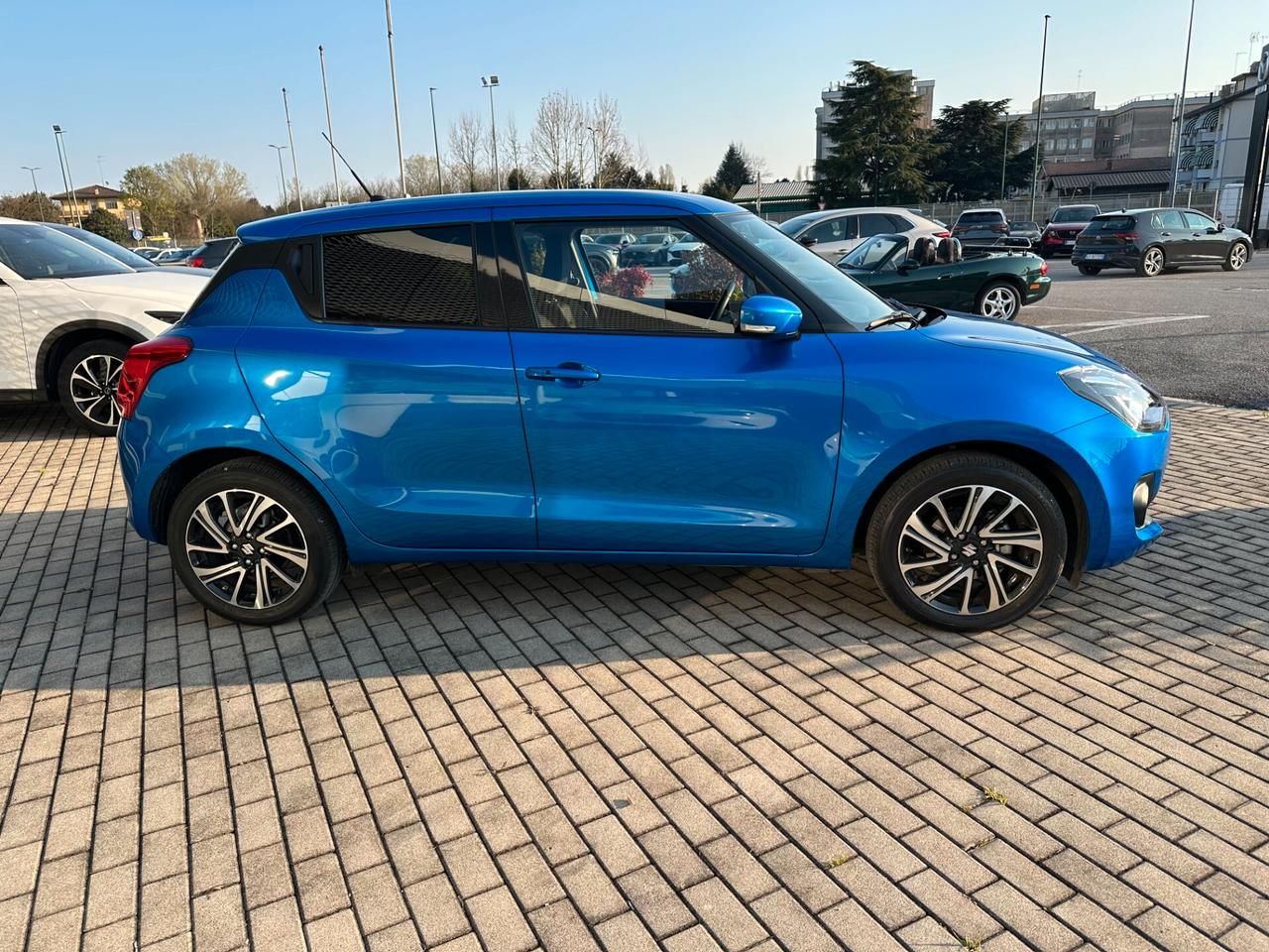 Suzuki Swift 1.2 Hybrid Top