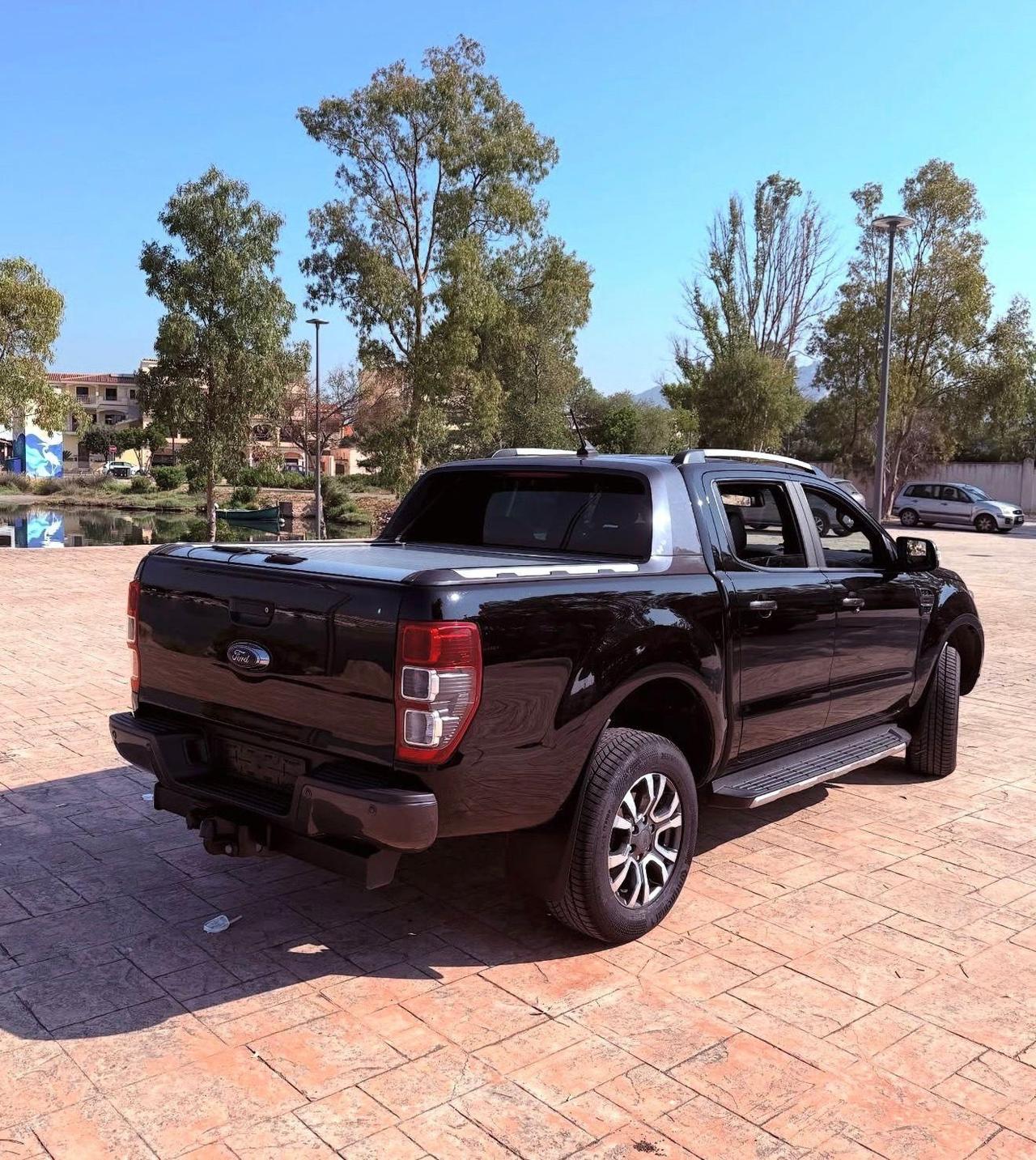Ford Ranger 2.0 TDCi 213CV DC Wildtrak 5 posti