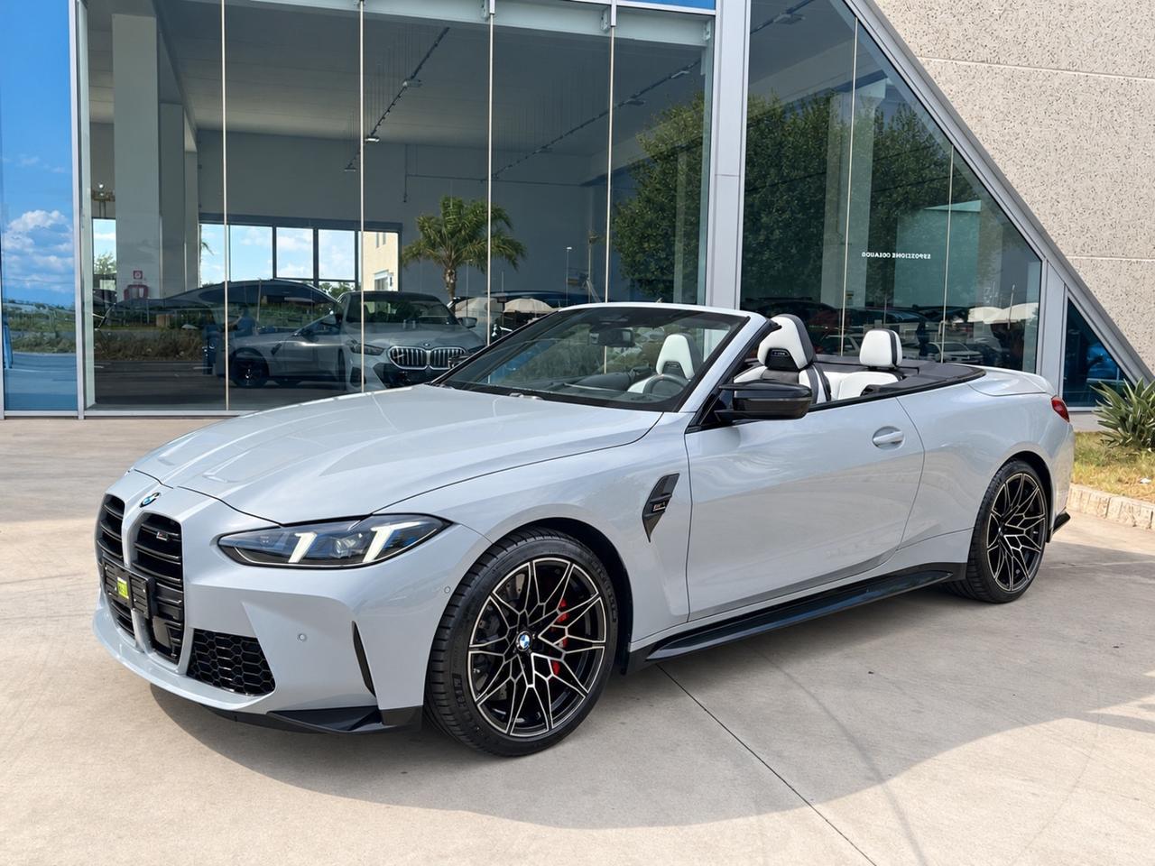 Bmw M4 M Competition xDrive Cabrio - possibilità noleggio no scoring
