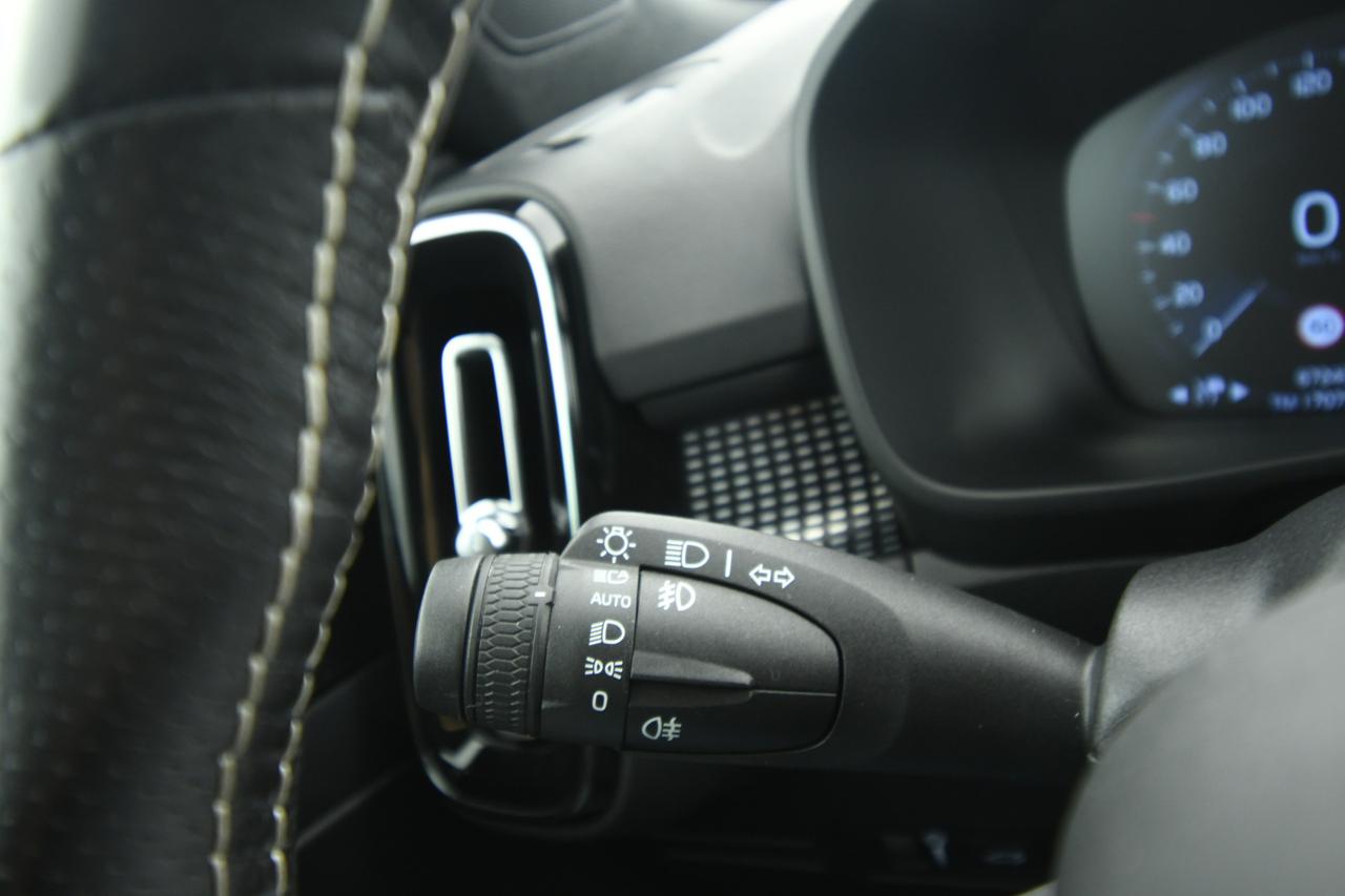 VOLVO XC40 1.5 t5 phev R-design auto LED+CAMERA+APP CONNECT