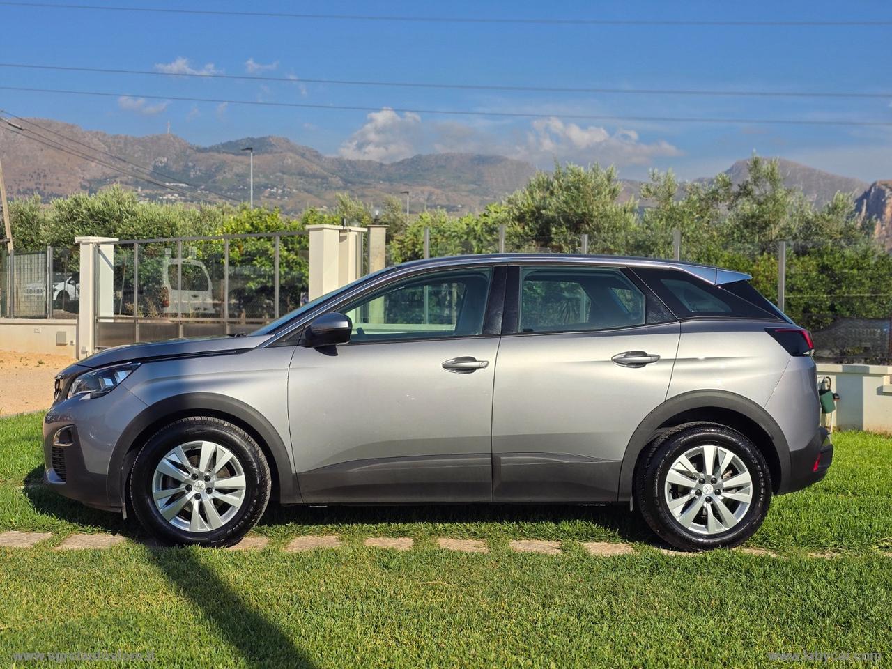 PEUGEOT 3008 BlueHDi 130 S&S Business
