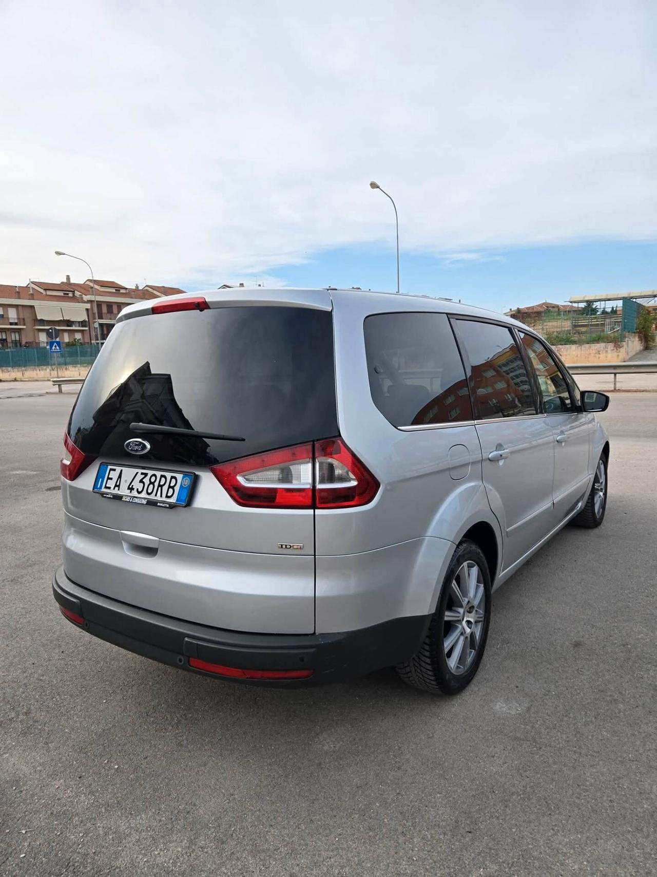 Ford Galaxy Galaxy+ 2.0 TDCi 140 CV DPF