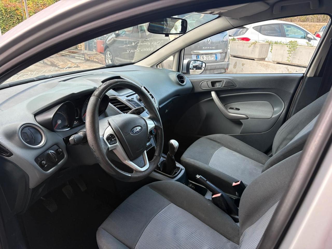 Ford Fiesta 1.4 5 porte Bz.- GPL Titanium