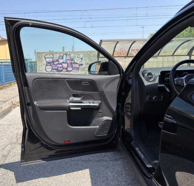 MERCEDES-BENZ GLA 200 d Automatic 4Matic Premium AMG Line