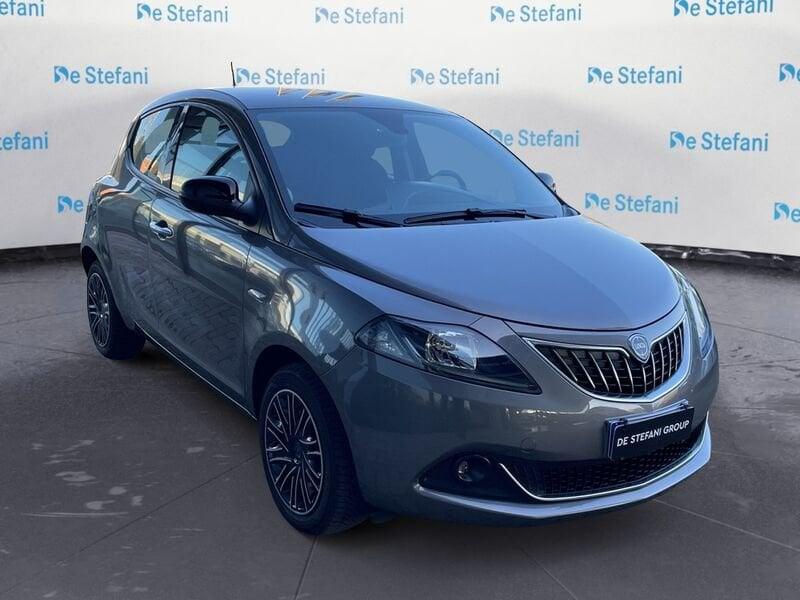 Lancia Ypsilon Ypsilon 1.0 firefly hybrid Gold s&s 70cv