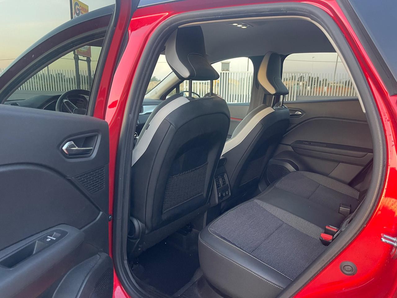 RENAULT CAPTUR 1.0 TCE GPL INTENS FULL LED MY22