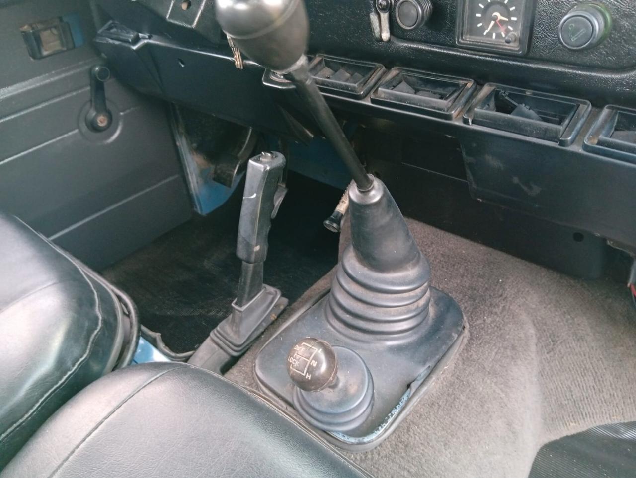 Land Rover Defender 90 diesel Hard-top