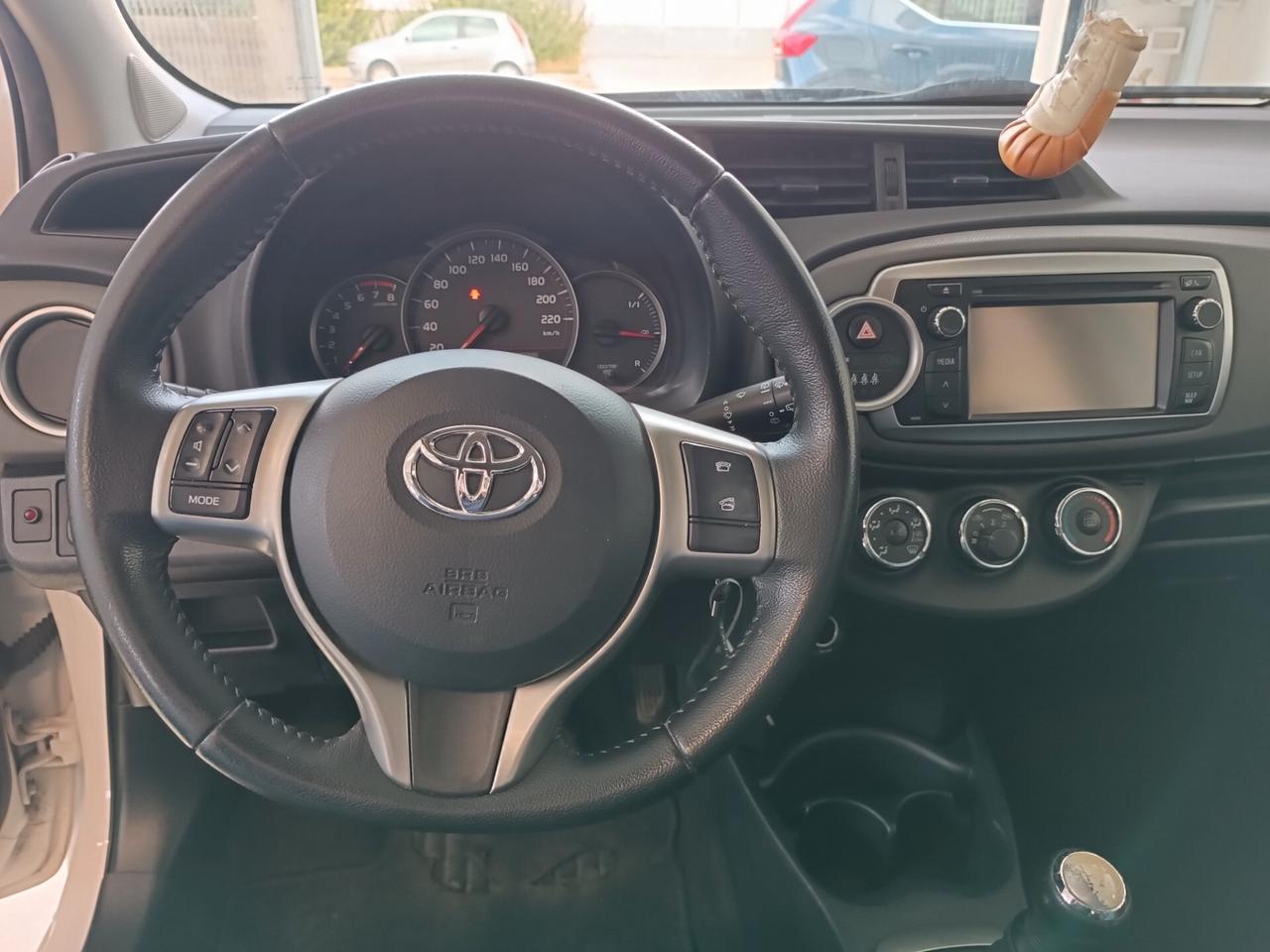 Toyota Yaris 1.3 5 porte Active