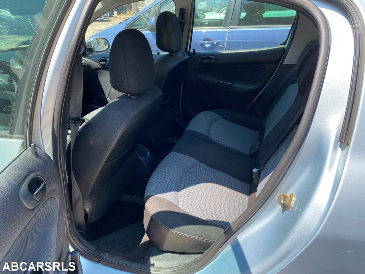 PEUGEOT - 206 - HDi 5p. - NEOPATENTATI - 1.300 EUR