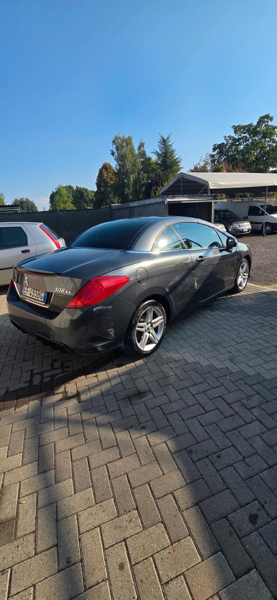 Peugeot 308 1.6 HDi 112CV CC Féline
