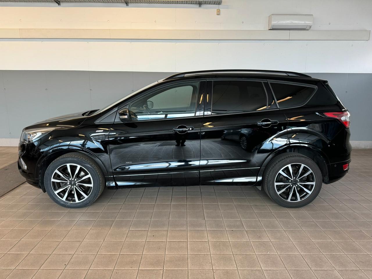 Ford Kuga 2.0 TDCI 180 CV S&S 4WD Powershift ST-Line