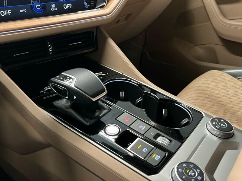 Volkswagen Touareg Nuova Atmosphere Tiptronic