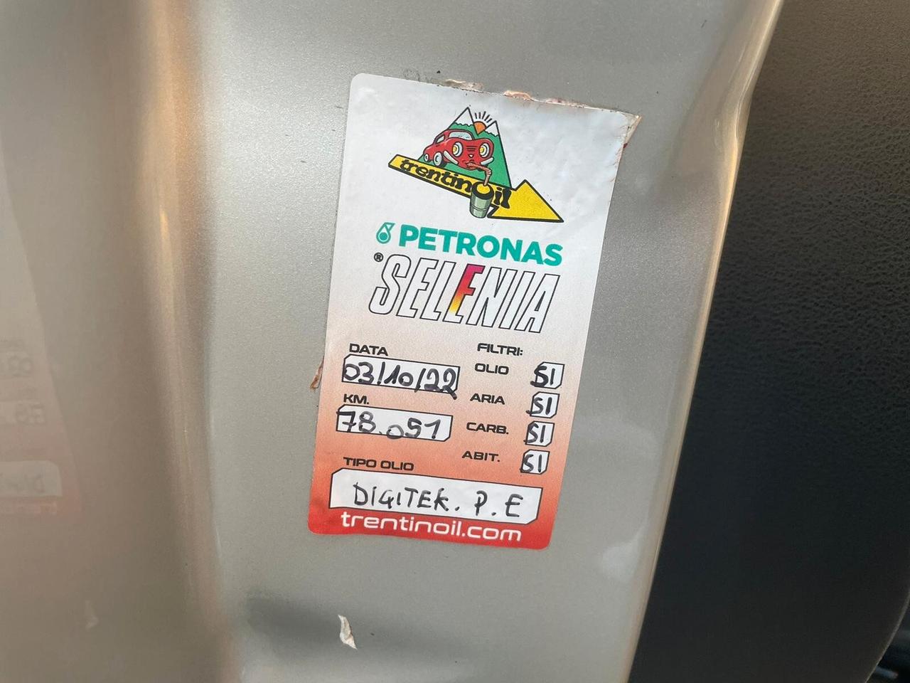 Lancia Ypsilon 0.9 TwinAir 85 CV 5 porte S&S Platinum