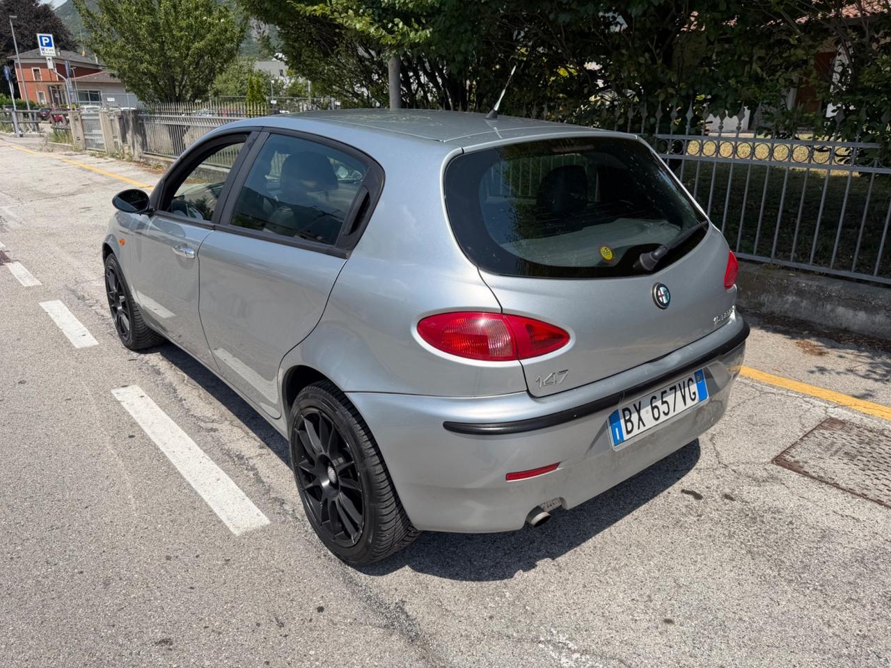 Alfa Romeo 147 1.6i 16V T.S. (105 CV) cat 5p. Connect