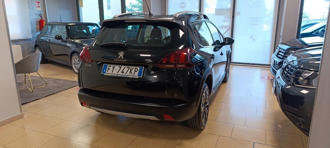 Peugeot 2008 BlueHDi 100 S&S Allure