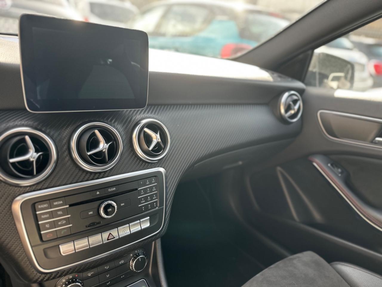 Mercedes-benz A 180 d Automatic Premium Amg 125.000 km