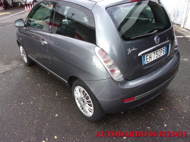 LANCIA Ypsilon 1.2 69 CV Argento