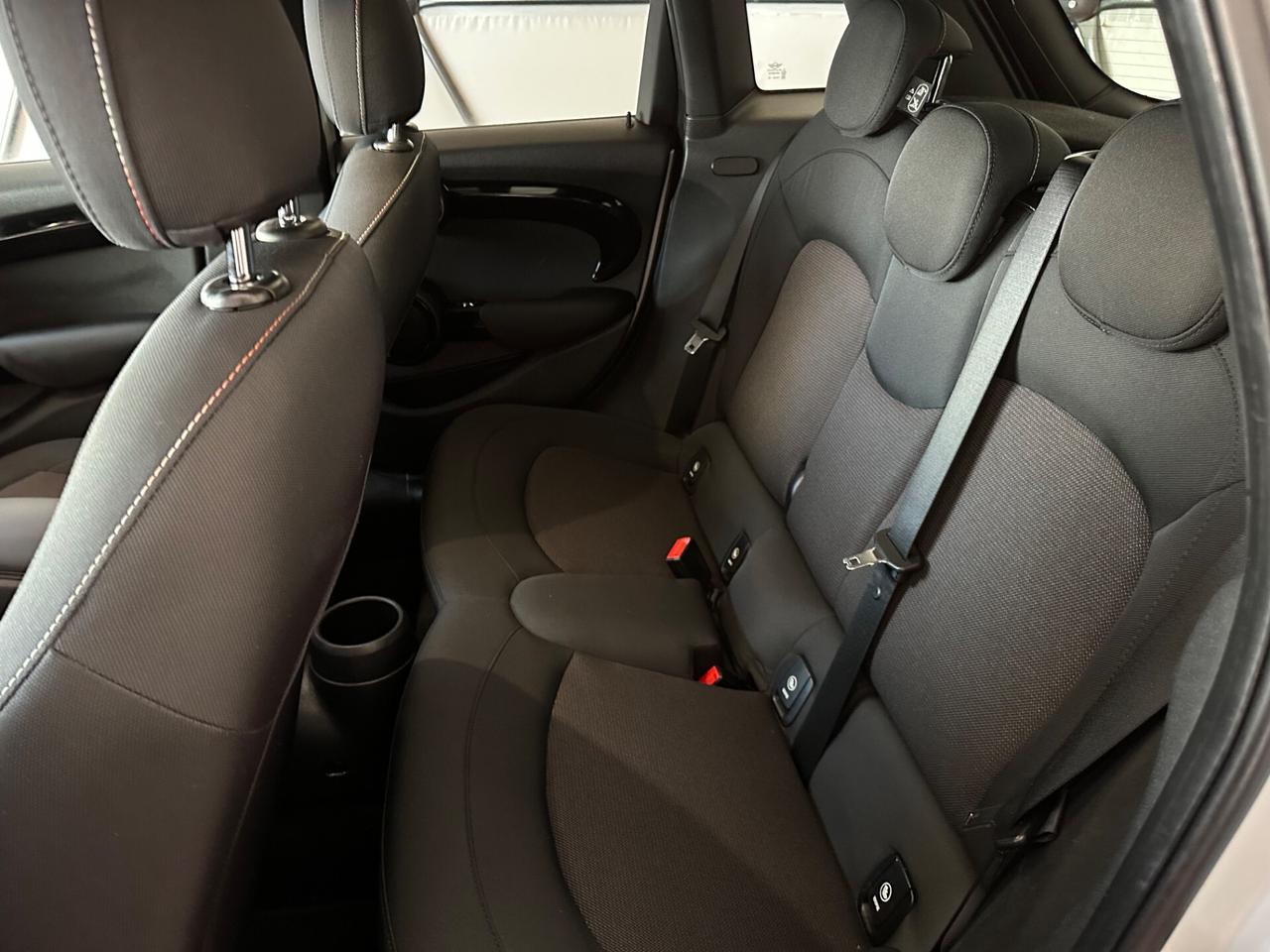 Mini 1.5 Cooper D Business XL