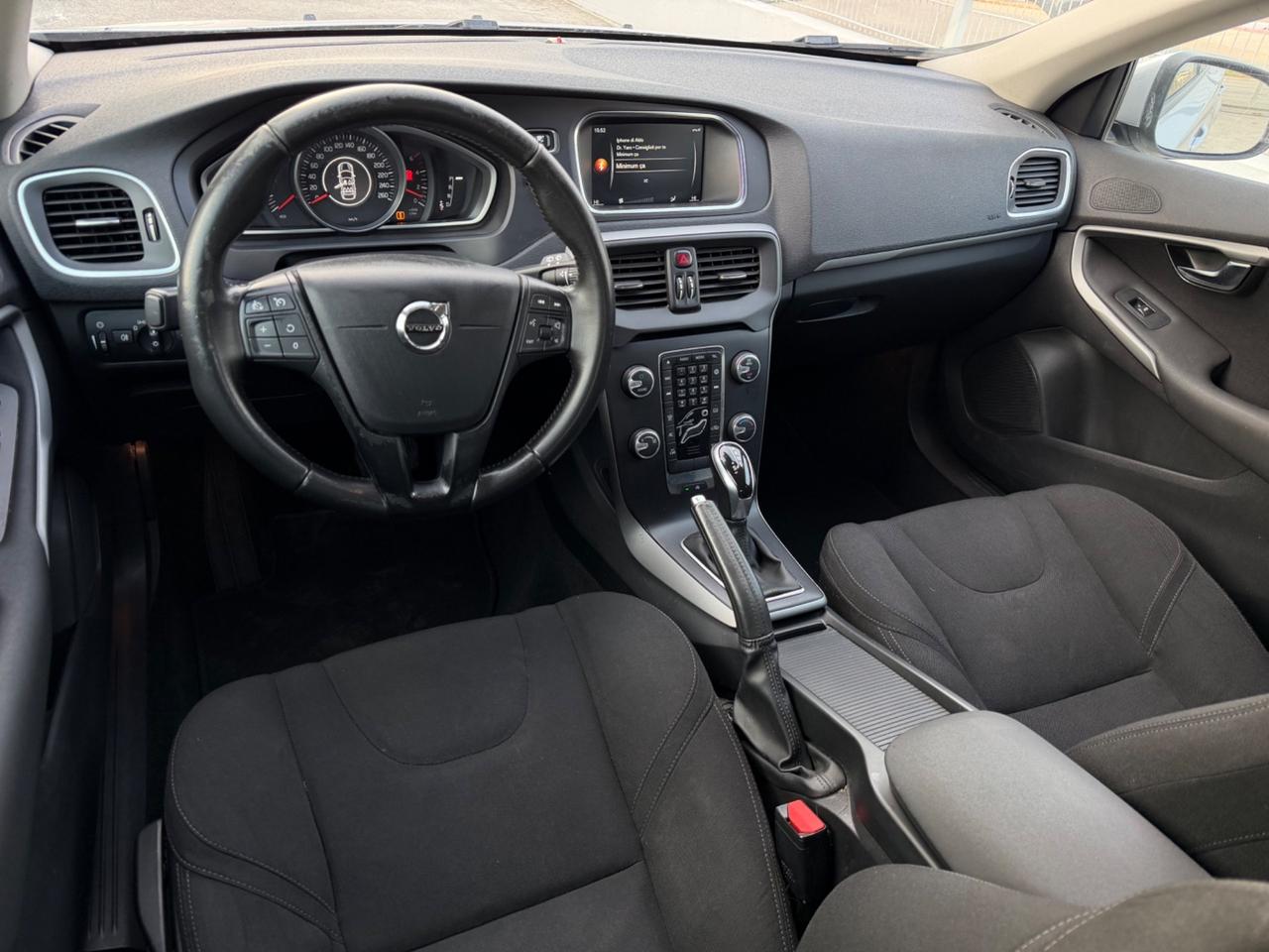 Volvo V40 D2 Geartronic Kinetic N1