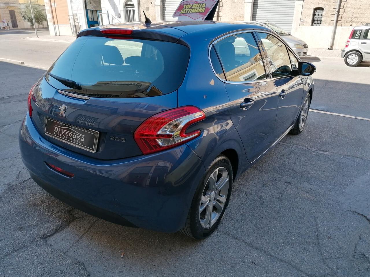 Peugeot 208 1.4 HDi 68 CV 5 porte Allure
