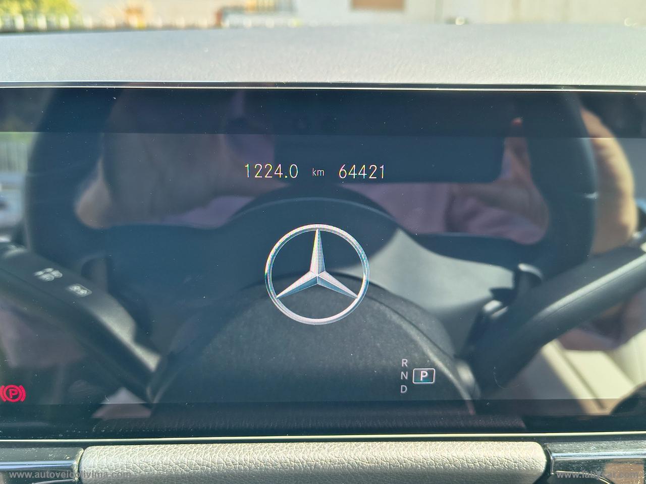 MERCEDES-BENZ GLA 200 d Automatic Sport Plus TETTO APRIBILE - FARI MULTIBEAM
