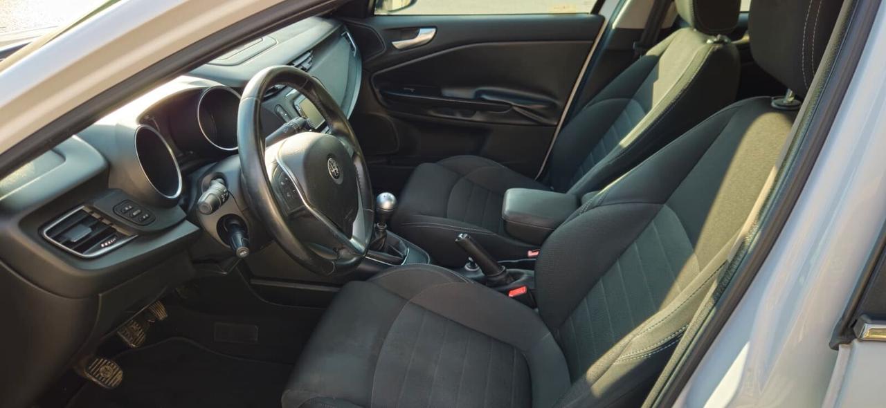 Alfa Romeo Giulietta 1.6 JTDm 120CV Super