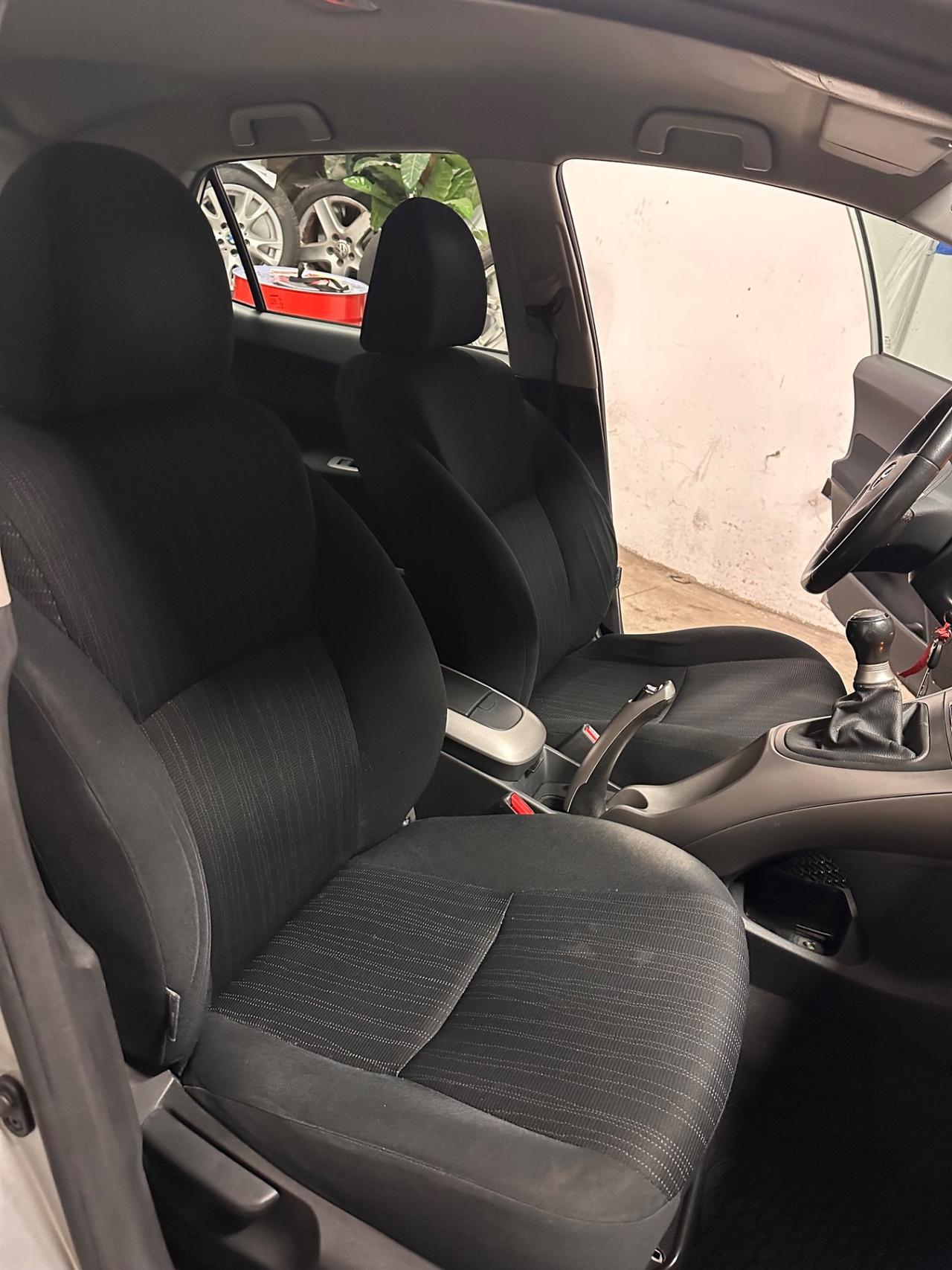 Toyota Auris 1.6 5 porte Sol 2008