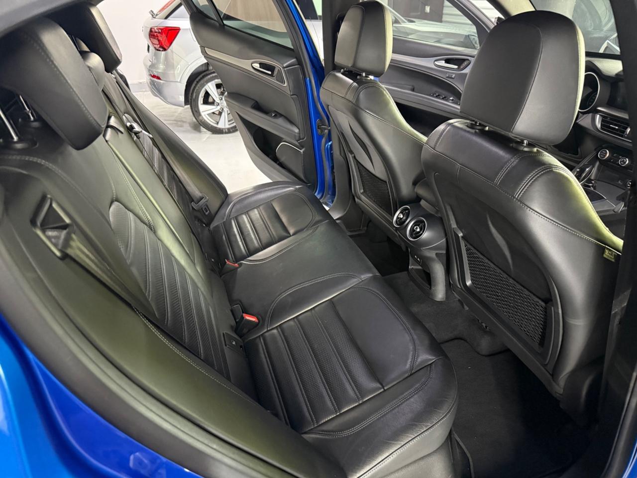 Alfa Romeo Stelvio 2.2 Turbodiesel 180 CV AT8 Q4 Super